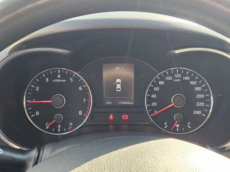 Kia Cerato 5 5 Ex Mt 1.6 año 2019