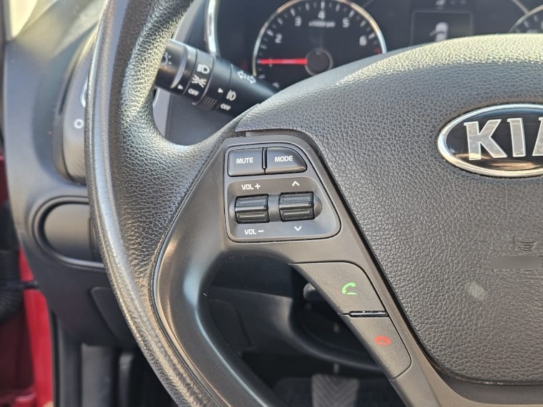 Kia Cerato 5 5 Ex Mt 1.6 año 2019