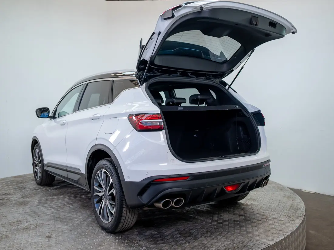 Geely Coolray 1.5 Sport 7dct At año 2023