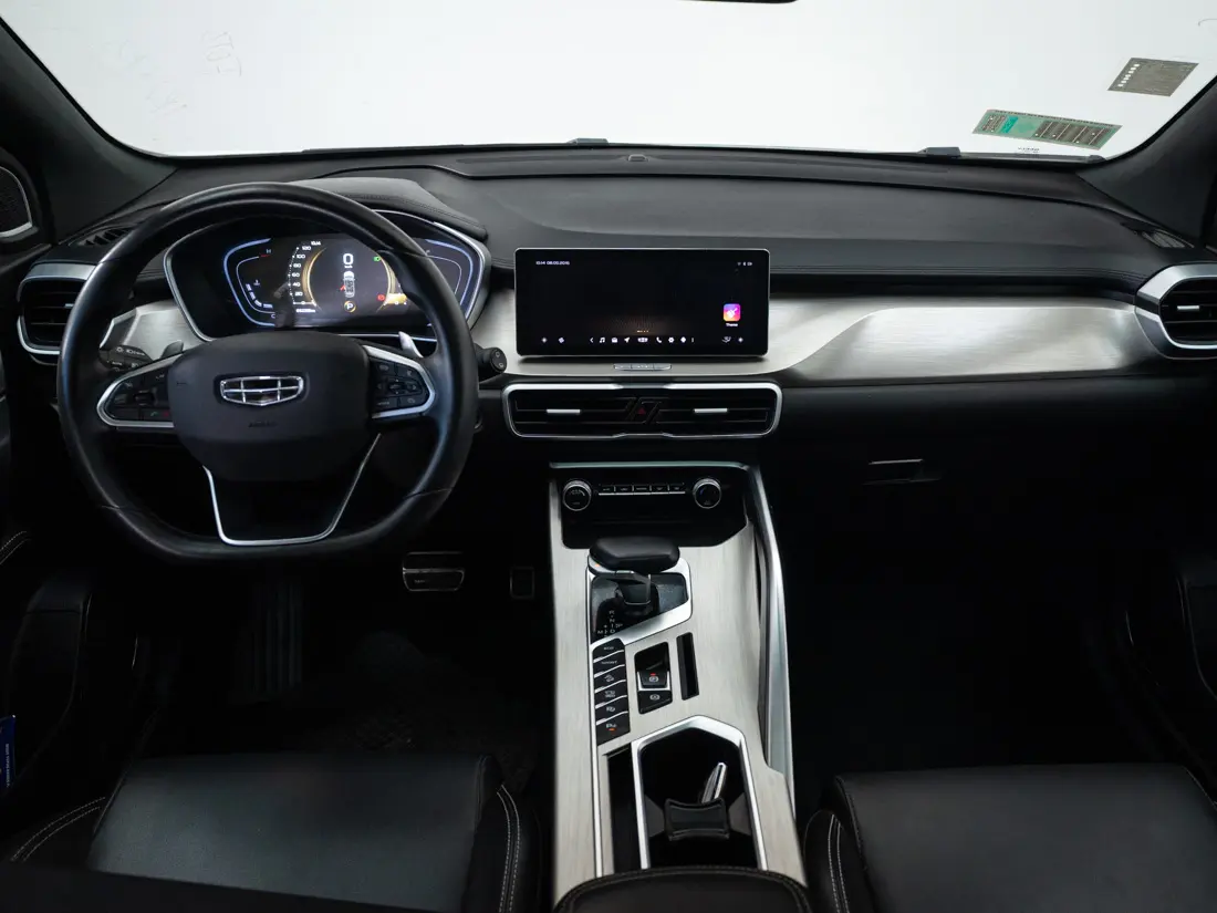 Geely Coolray 1.5 Sport 7dct At año 2023