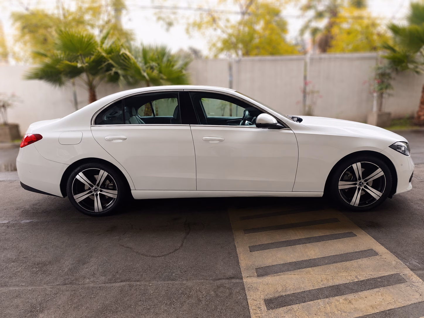 Mercedes-Benz C200 1.5 año 2023