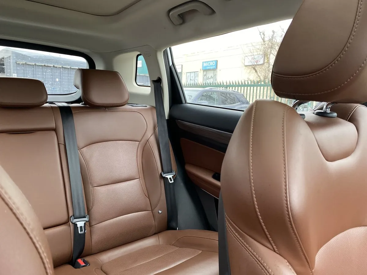 Geely Azkarra 1.5t Luxury 4x4 Dct 7at 5p año 2023