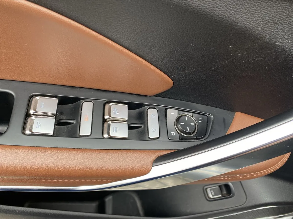 Geely Azkarra 1.5t Luxury 4x4 Dct 7at 5p año 2023
