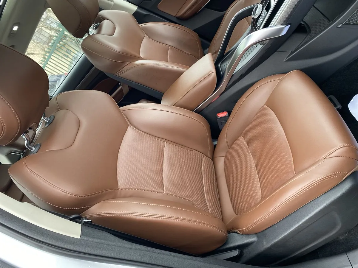 Geely Azkarra 1.5t Luxury 4x4 Dct 7at 5p año 2023