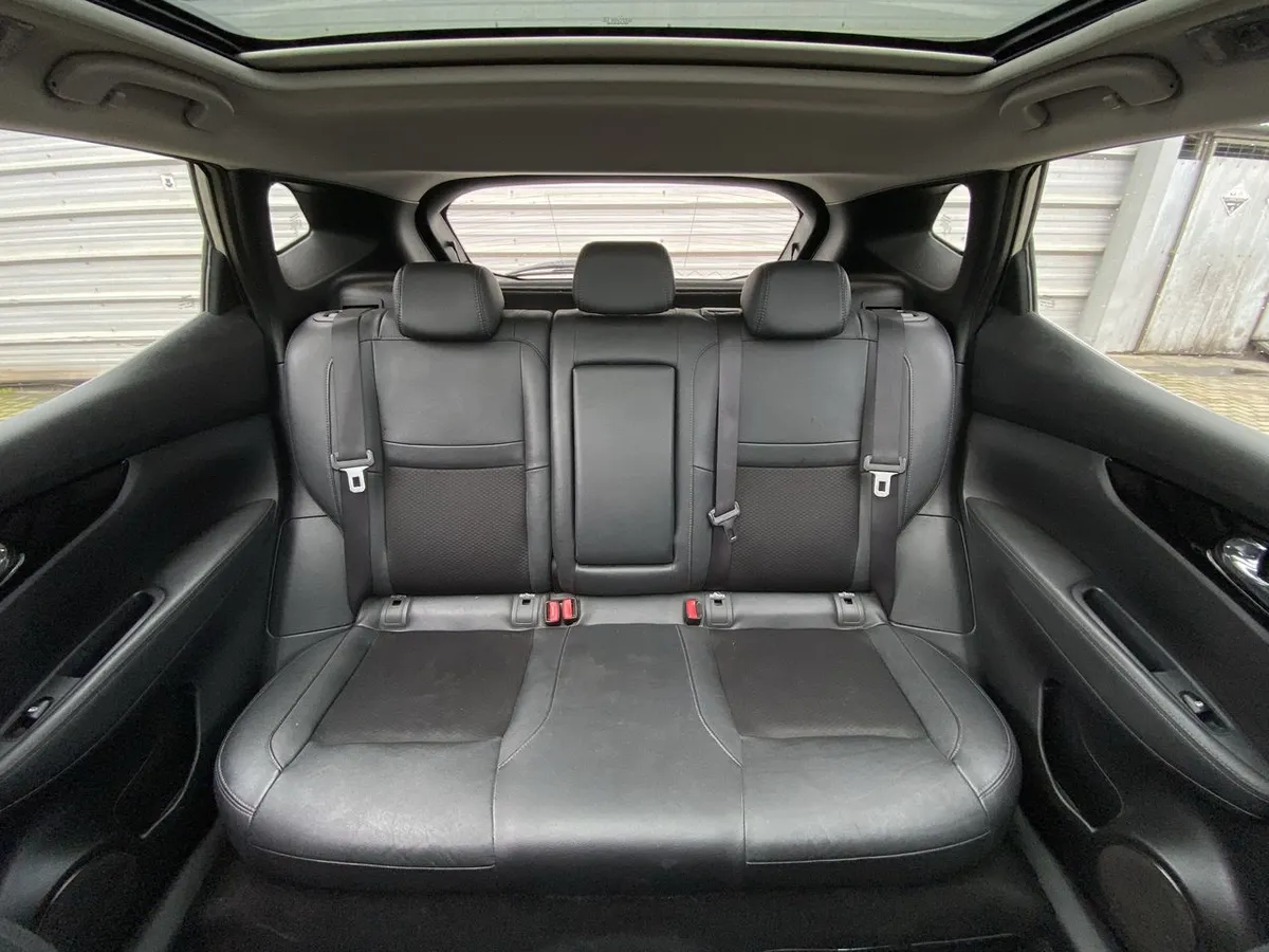 Nissan Qashqai 2.0 Exclusive Multimedia Cvt 4x4 At 5p año 2021