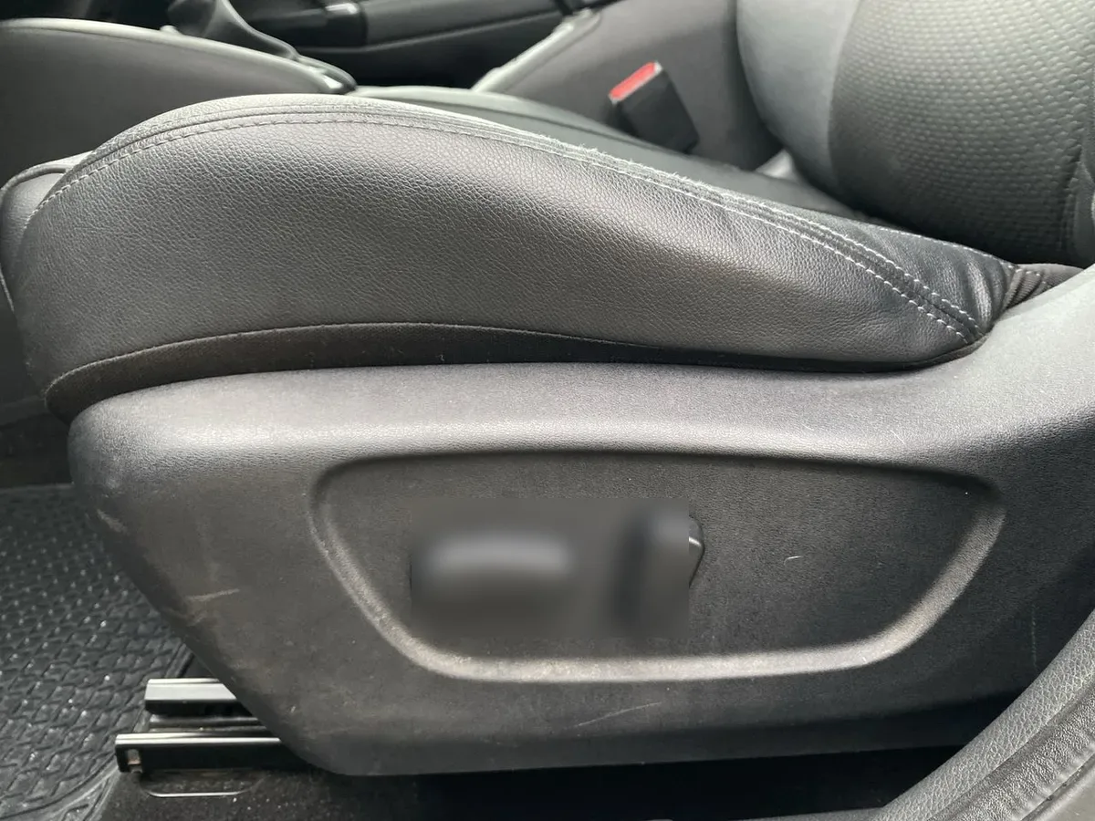 Nissan Qashqai 2.0 Exclusive Multimedia Cvt 4x4 At 5p año 2021