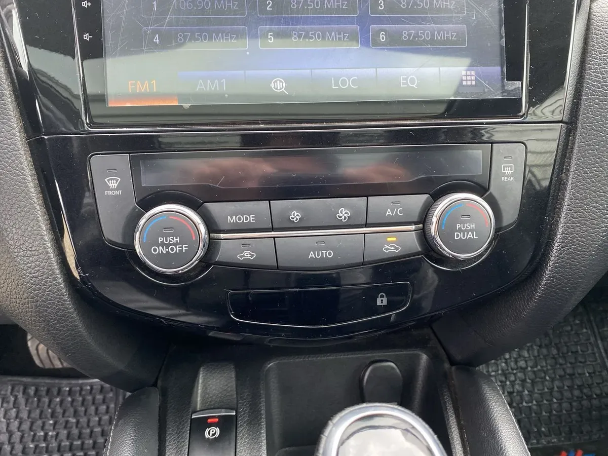 Nissan Qashqai 2.0 Exclusive Multimedia Cvt 4x4 At 5p año 2021
