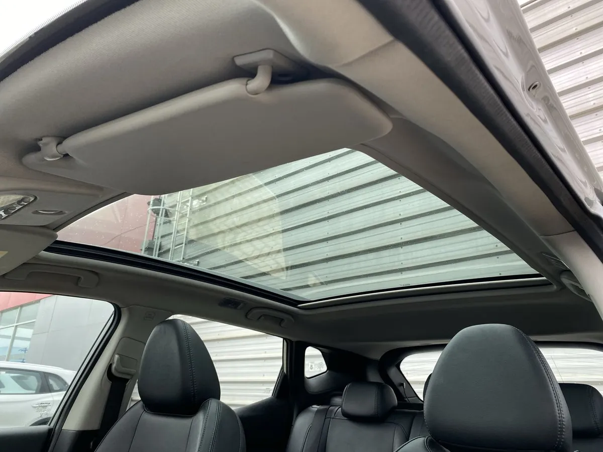 Nissan Qashqai 2.0 Exclusive Multimedia Cvt 4x4 At 5p año 2021