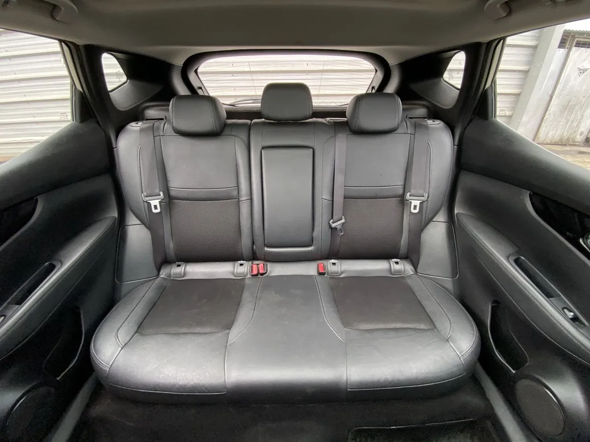 Nissan Qashqai 2.0 Exclusive Multimedia Cvt 4x4 At 5p año 2021