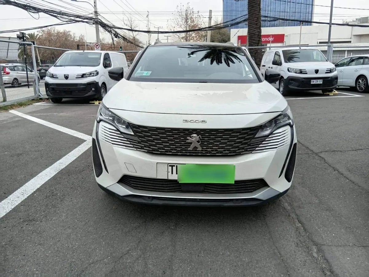 Peugeot 3008 1.6 Allure Pack Thp 165 4x2 Eat6 5p año 2024