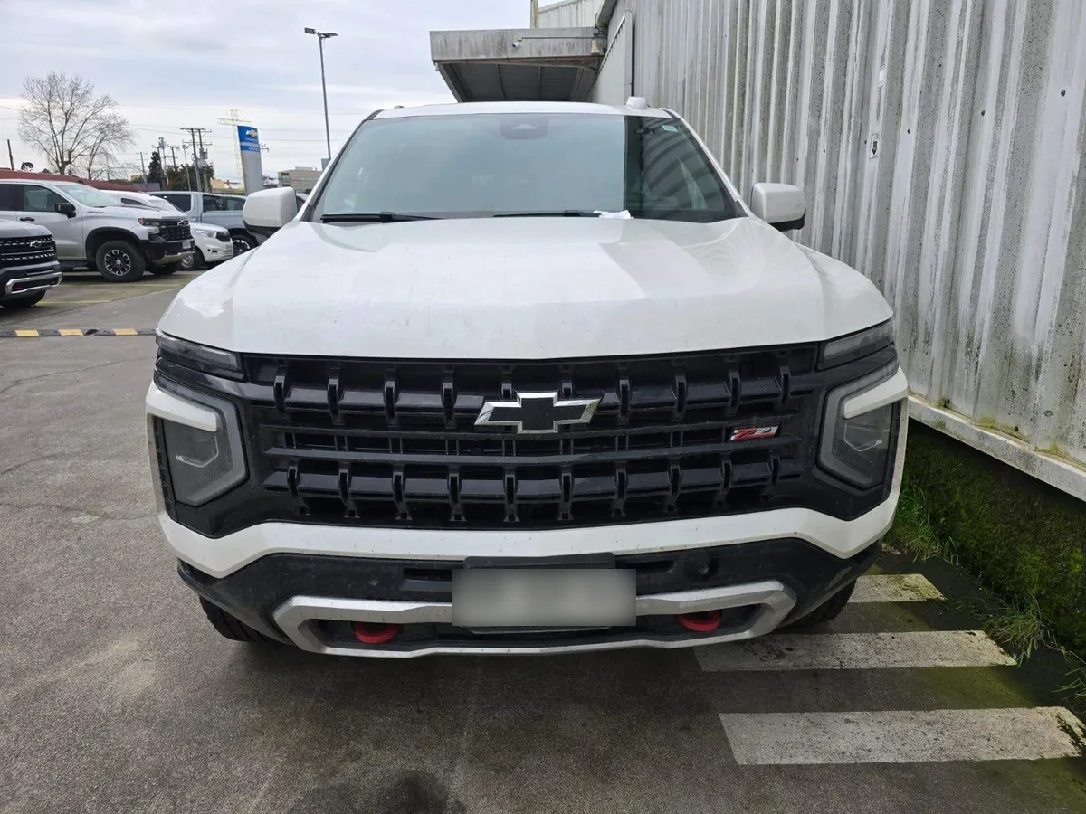 Chevrolet Suburban 5.3l Z71 Awd At 5p año 2026