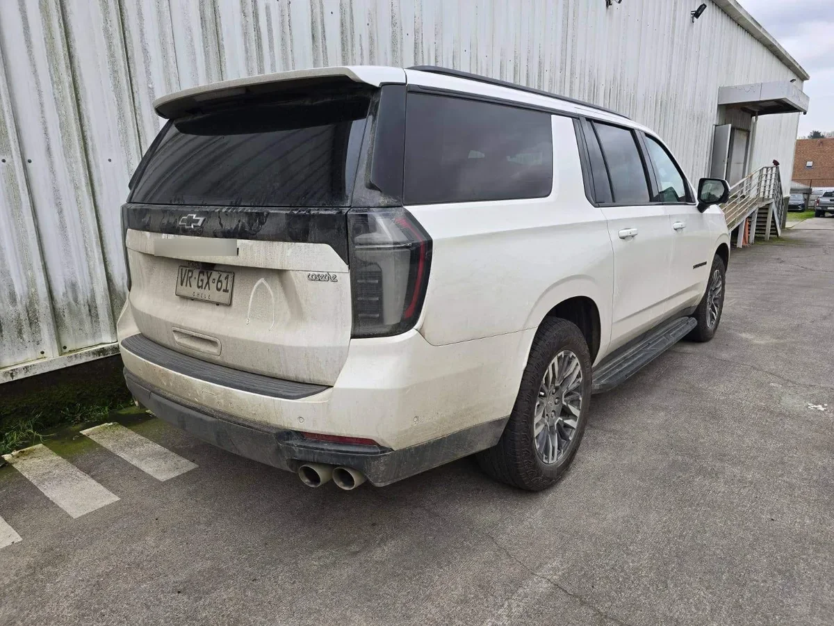 Chevrolet Suburban 5.3l Z71 Awd At 5p año 2026