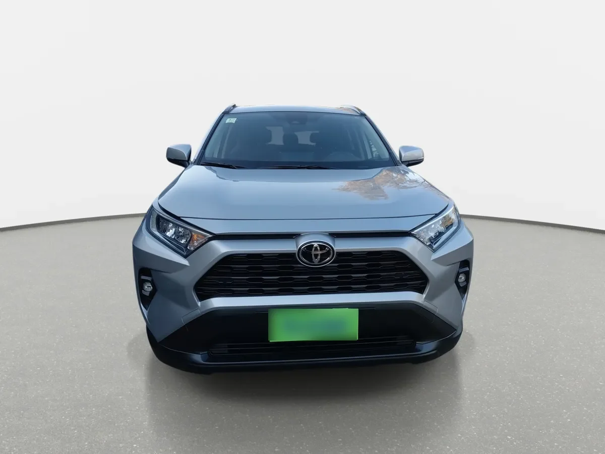 Toyota Rav 4 2.5 Xle 4x2 At 5p año 2022