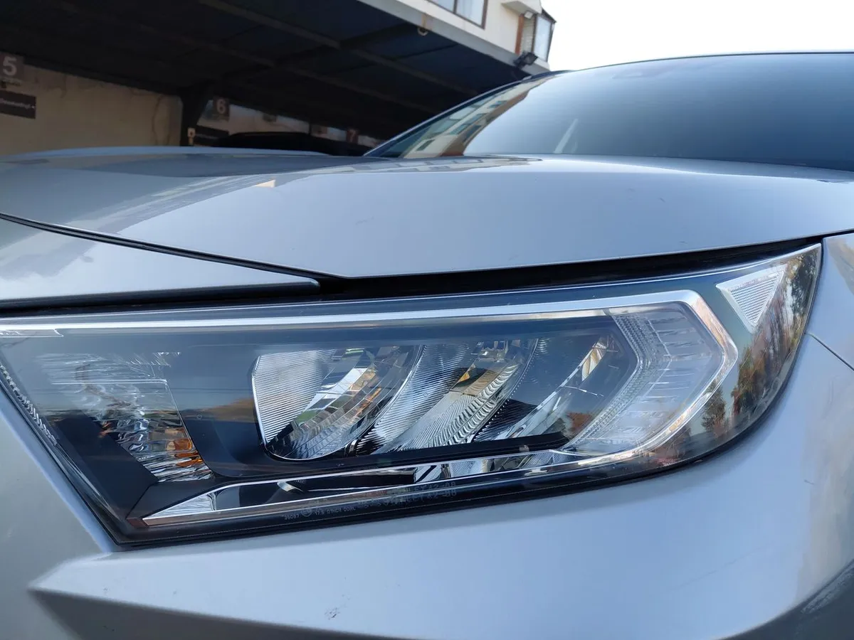 Toyota Rav 4 2.5 Xle 4x2 At 5p año 2022