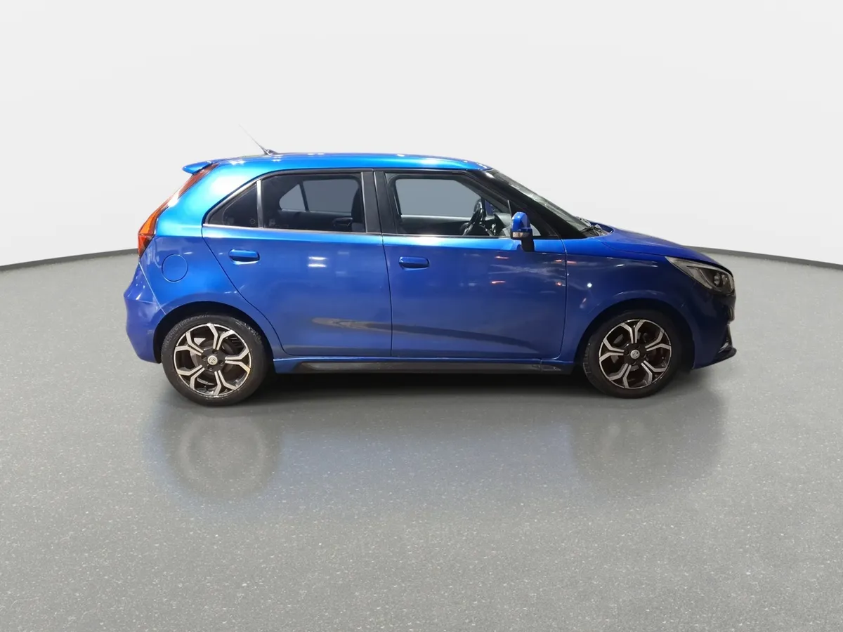 MG 3 1.5 Comfort Hb At 5p año 2021