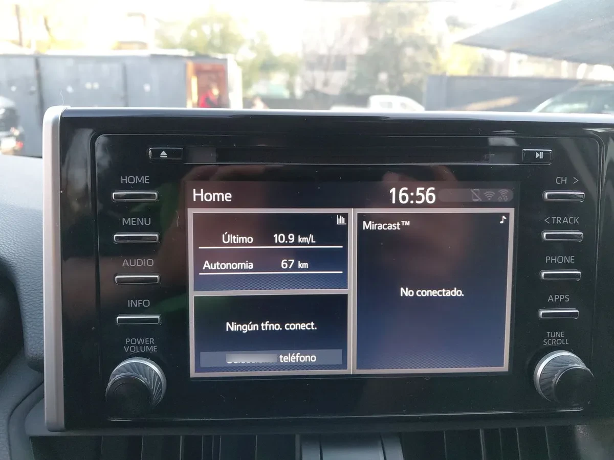Toyota Rav 4 2.5 Xle 4x2 At 5p año 2022