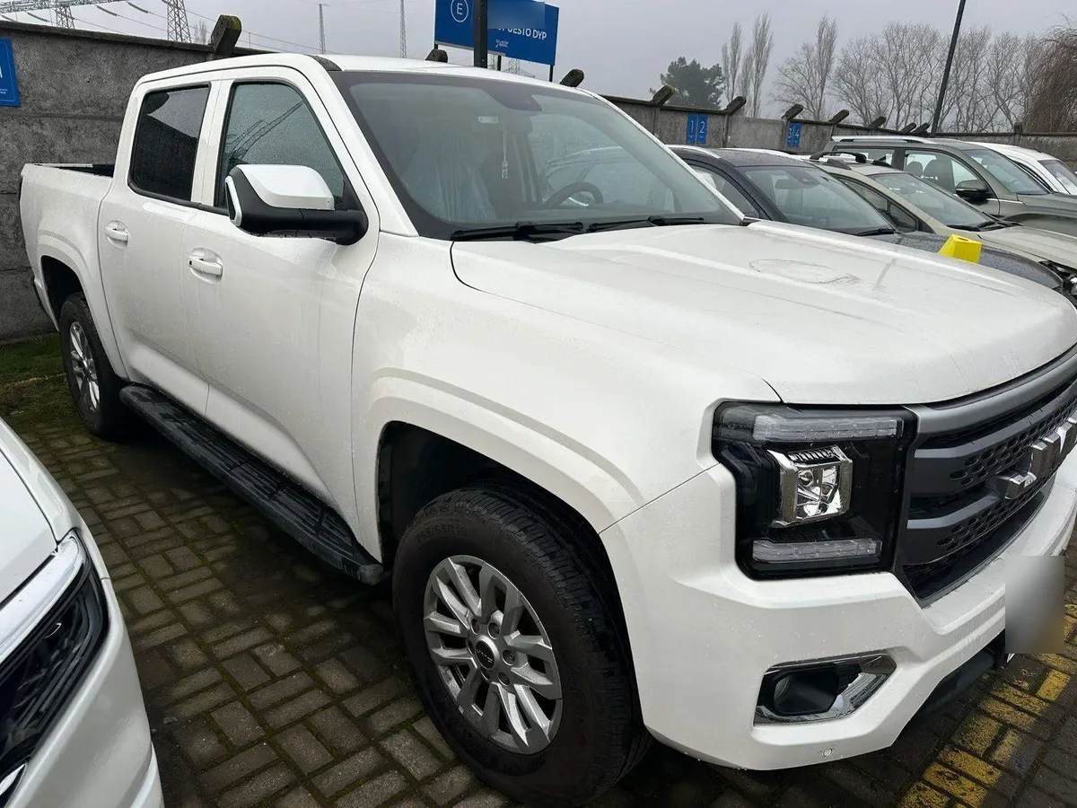 JMC Grand Avenue 2.3t Diesel 4x2 Dob. Cab. At 4p año 2026