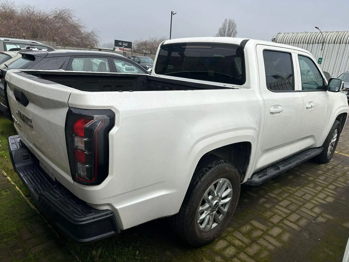 JMC Grand Avenue 2.3t Diesel 4x2 Dob. Cab. At 4p año 2026