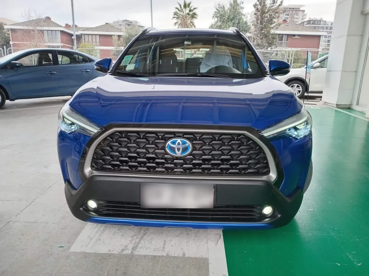 Toyota Corolla Cross 1.8 Seg Hybrid 4x2 Cvt At 5p año 2023