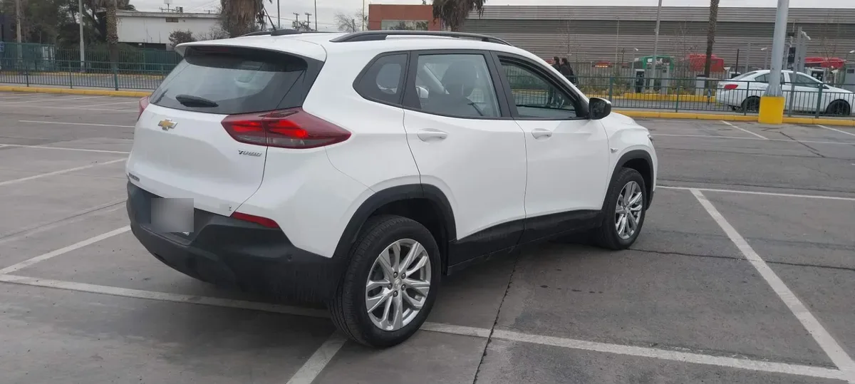 Chevrolet Tracker 1.2t Ltz T 4x2 Mt 5p año 2026