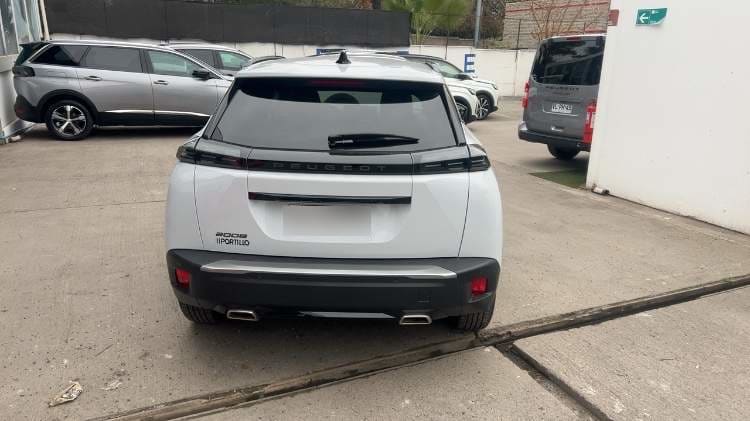 Peugeot 2008 1.2 Allure Pack Puretech 130hp 4x2 Eat8 5p año 2025