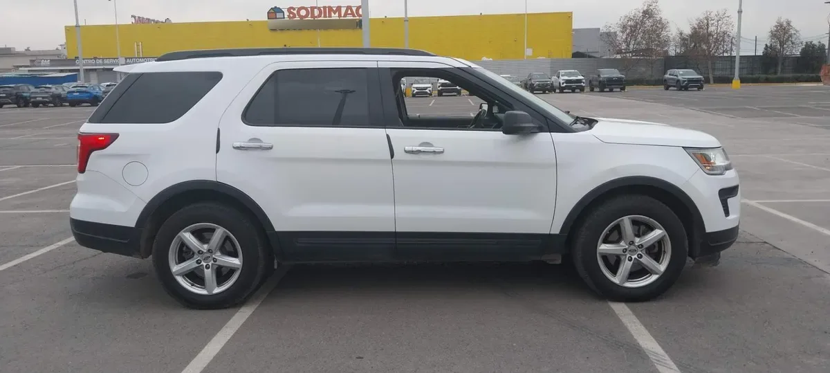 Ford Explorer 2.3 Ecoboost 4x2 At 5p año 2019