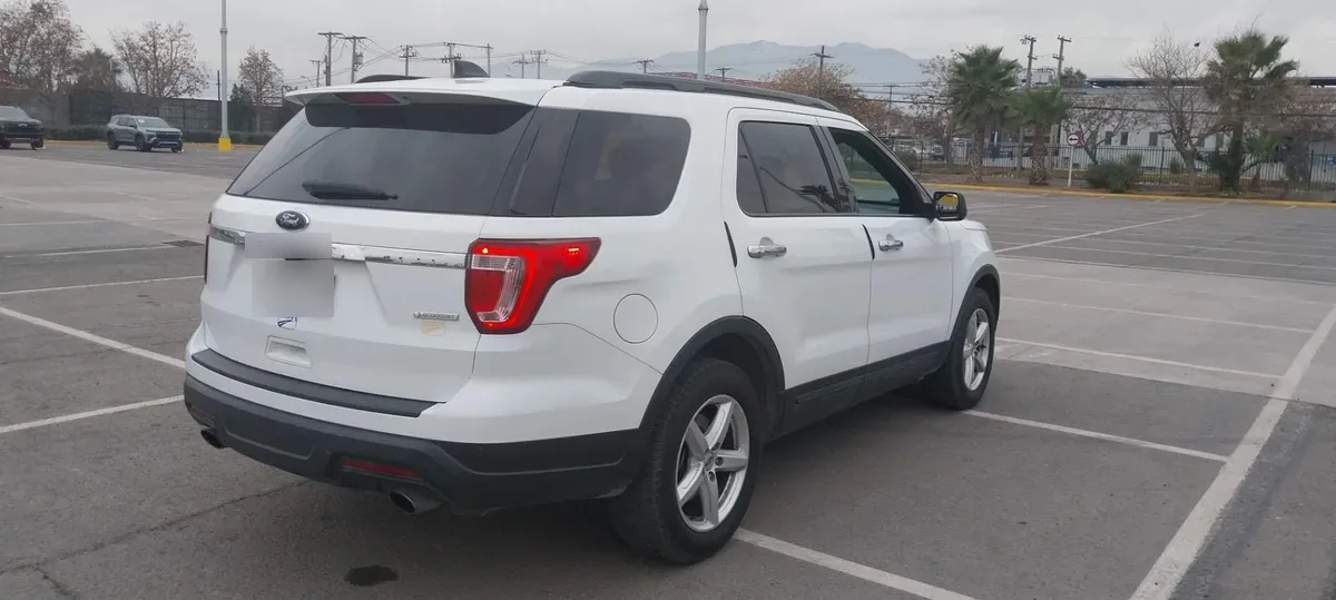 Ford Explorer 2.3 Ecoboost 4x2 At 5p año 2019