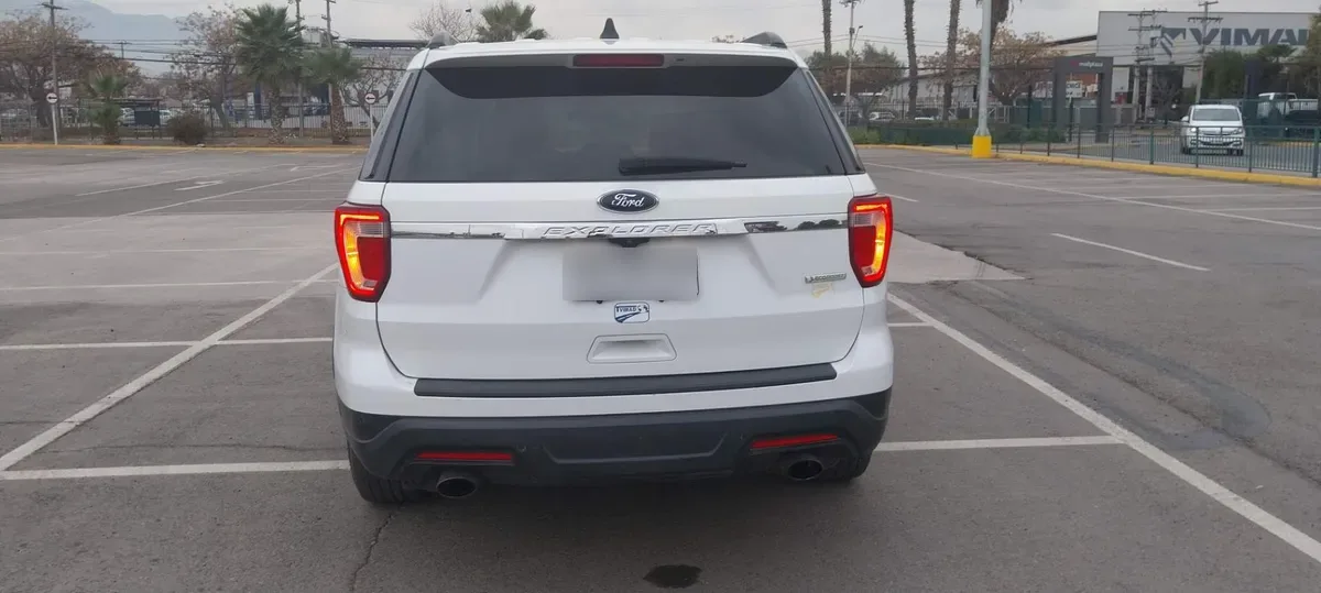 Ford Explorer 2.3 Ecoboost 4x2 At 5p año 2019