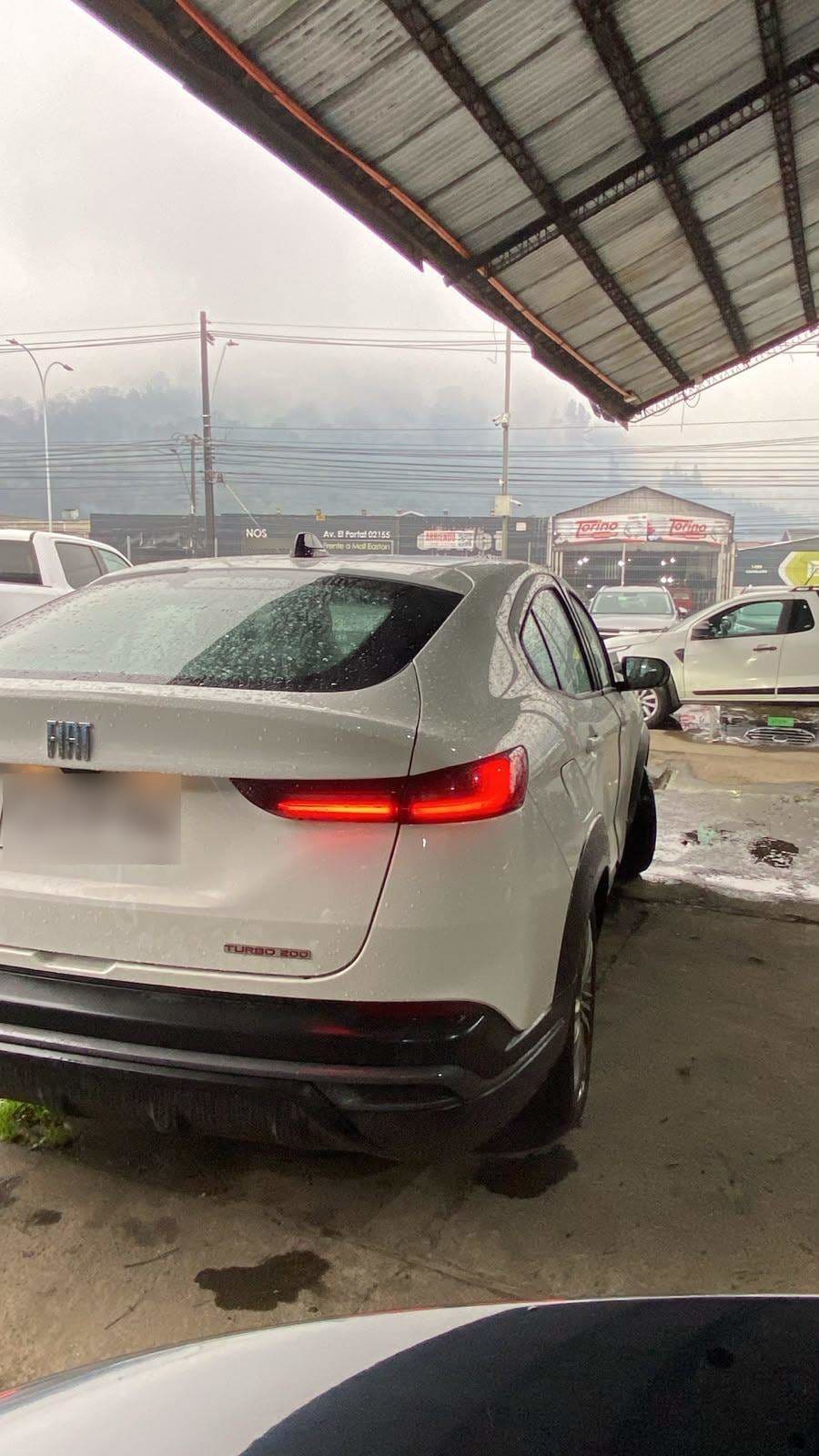Fiat Fastback 1.0 Drive 4x2 Cvt At 5p año 2024