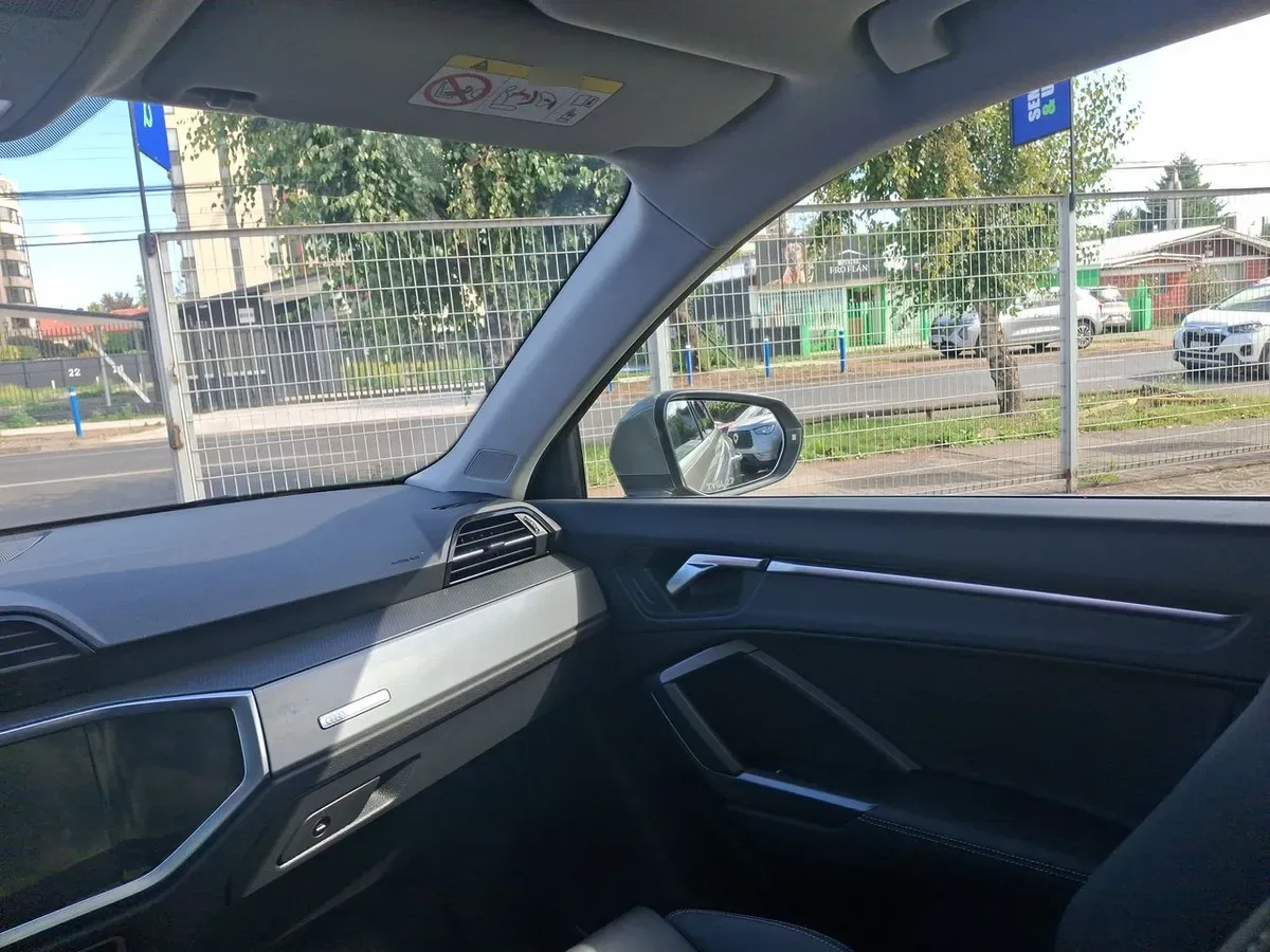 Audi Q3 1.4 35 Tfsi Sport 4x2 S-Tronic At 5p año 2025