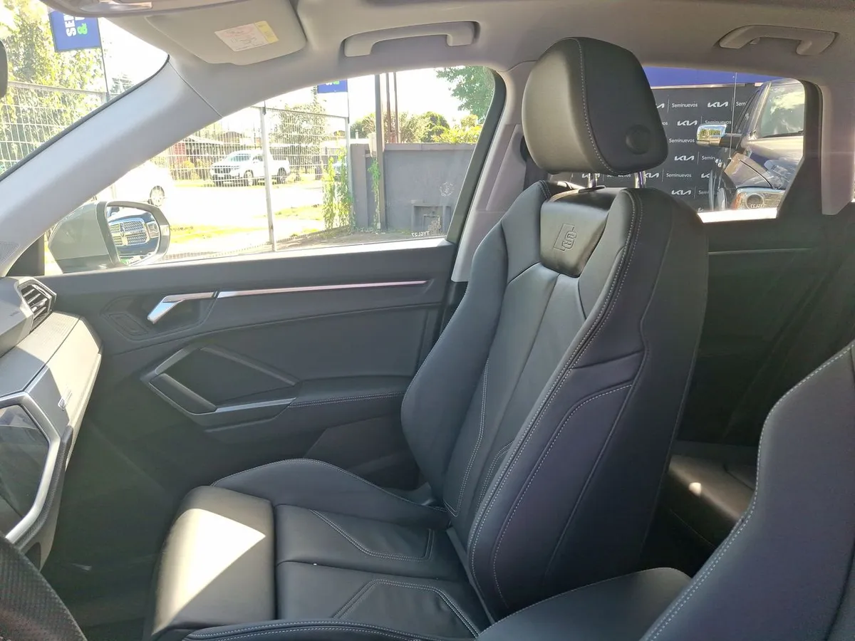 Audi Q3 1.4 35 Tfsi Sport 4x2 S-Tronic At 5p año 2025