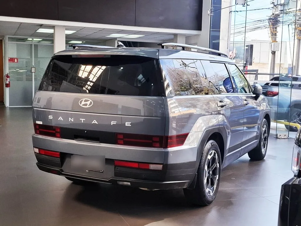 Hyundai Santa Fe Plus Mx5 año 2024