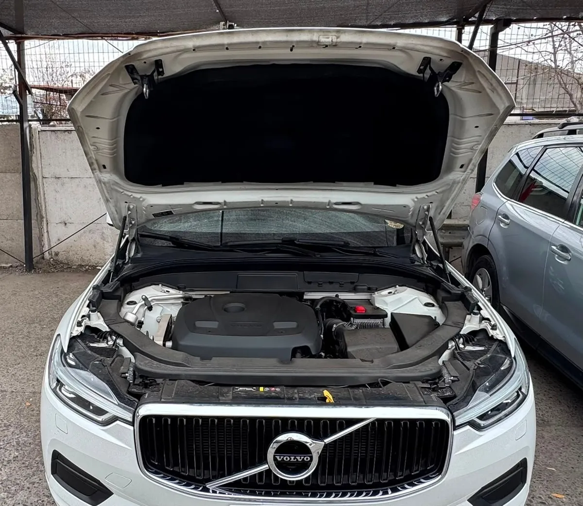 VOLVO XC60 2.0 D4 Momentum At 4x4 Diesel año 2019