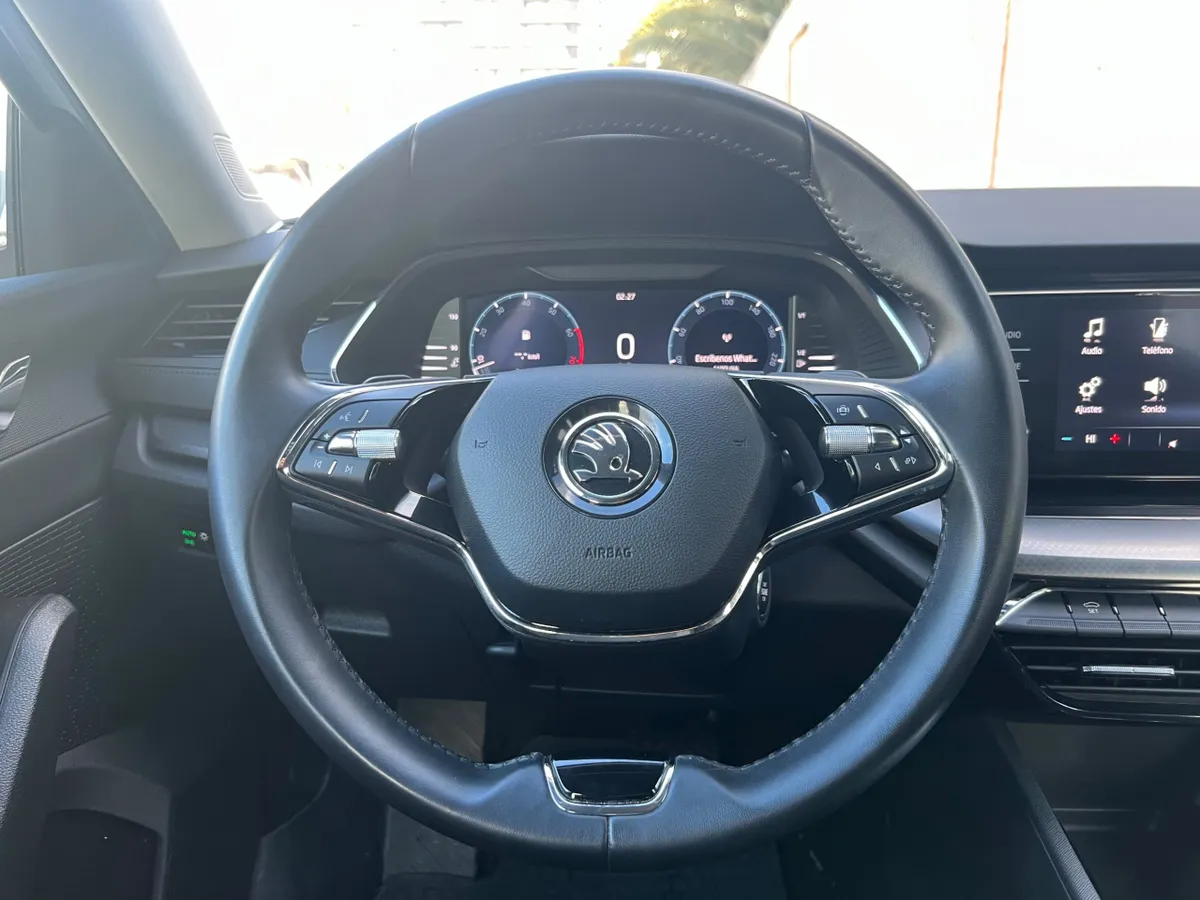 Skoda Octavia Tsi 4x2 1.4 Auto año 2022