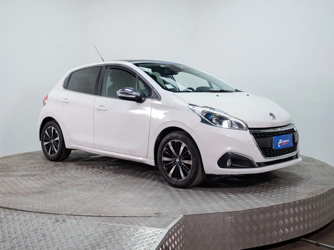 Peugeot 208 1.2 Signature Puretech At año 2019