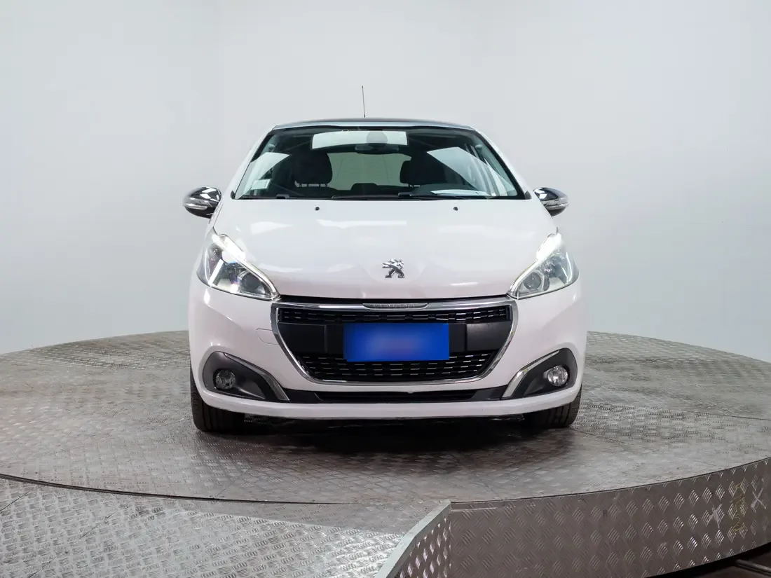Peugeot 208 1.2 Signature Puretech At año 2019