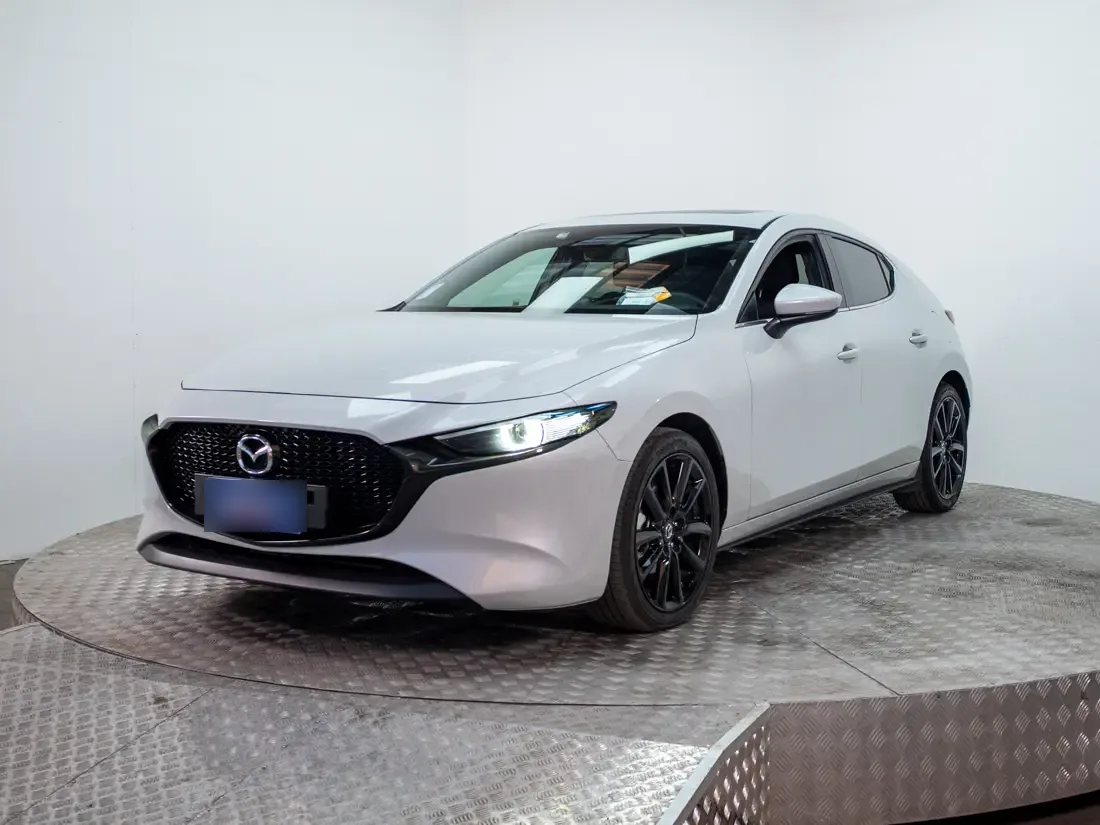 Mazda 3 2.0 Sport Core At año 2025