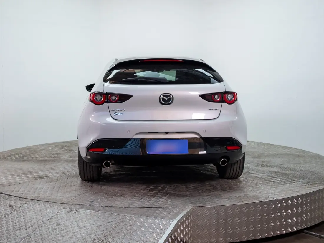 Mazda 3 2.0 Sport Core At año 2025