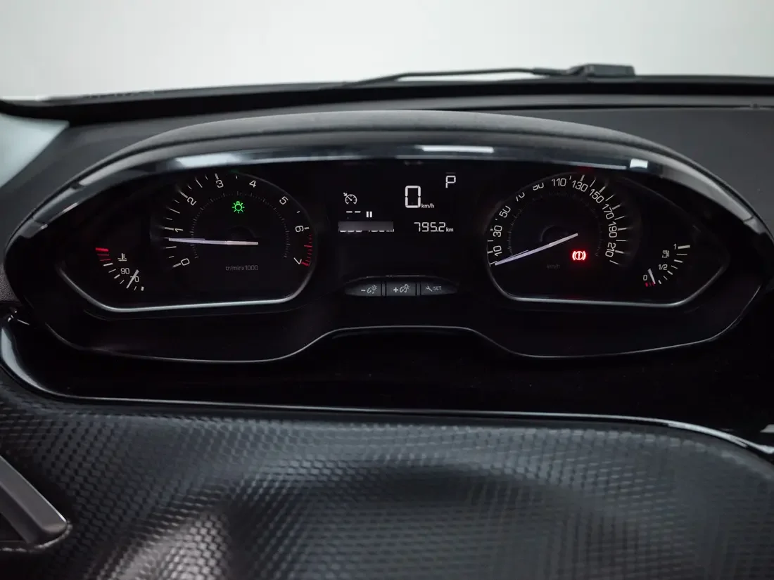 Peugeot 208 1.2 Signature Puretech At año 2019