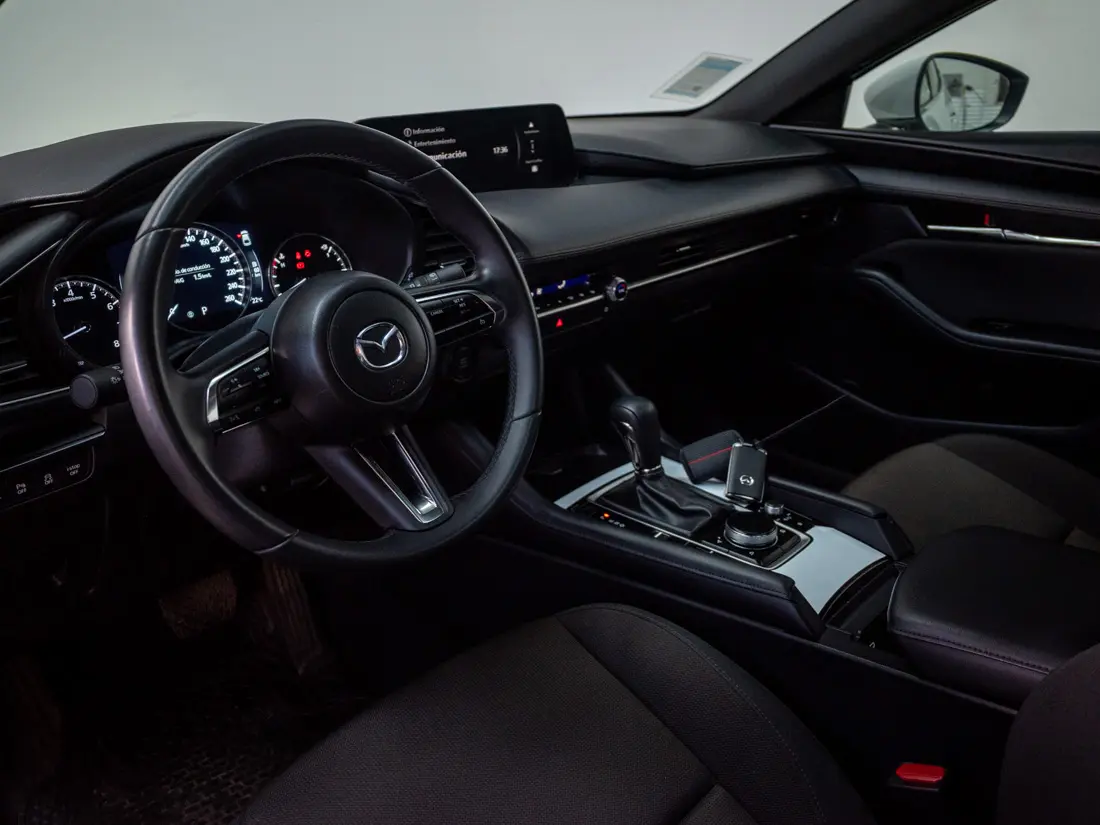 Mazda 3 2.0 Sport Core At año 2025