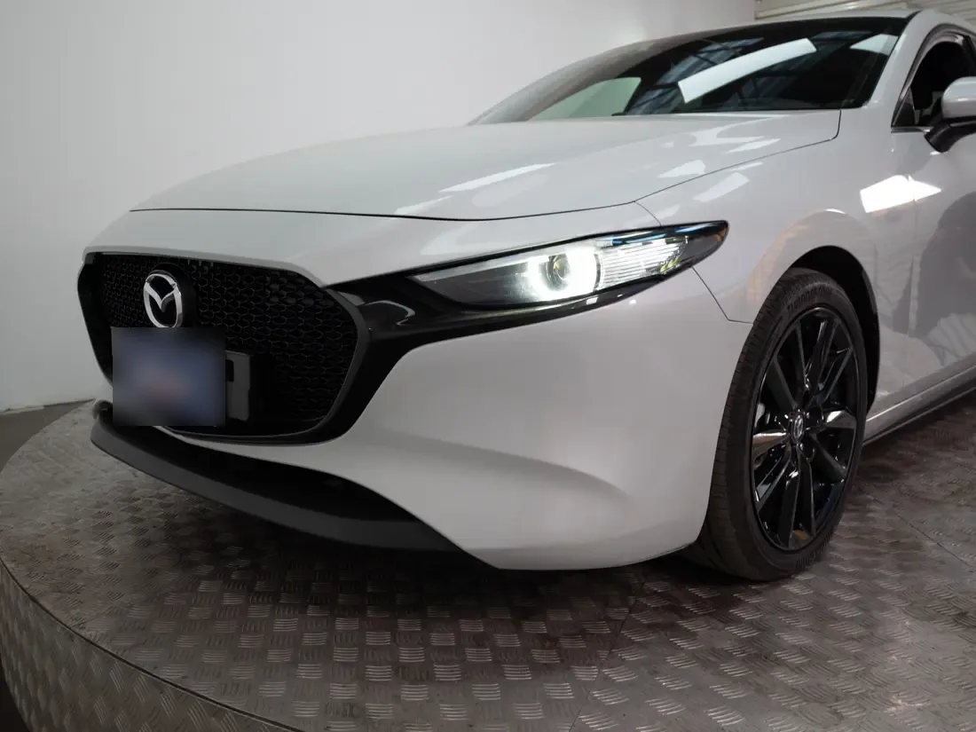 Mazda 3 2.0 Sport Core At año 2025