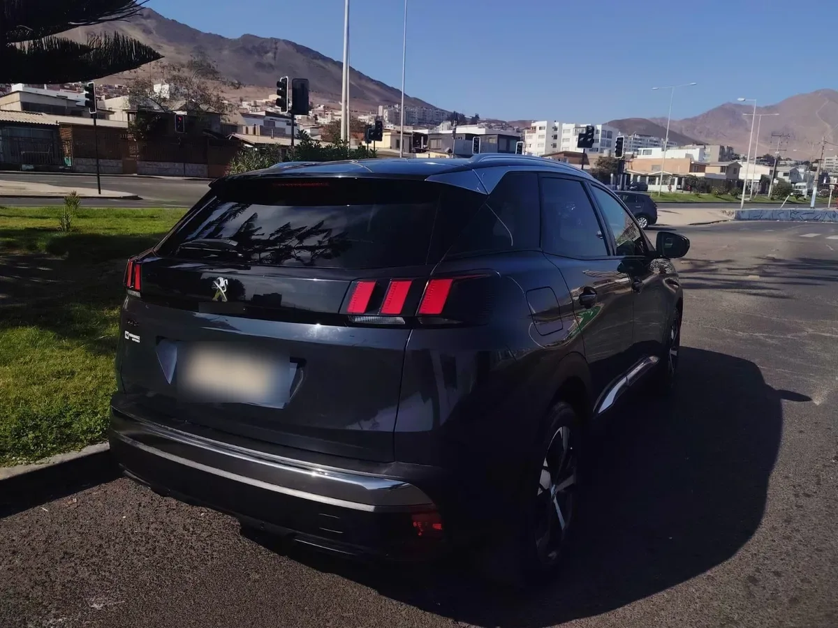 PEUGEOT 3008 1.6 Gt Line Puretech At año 2019