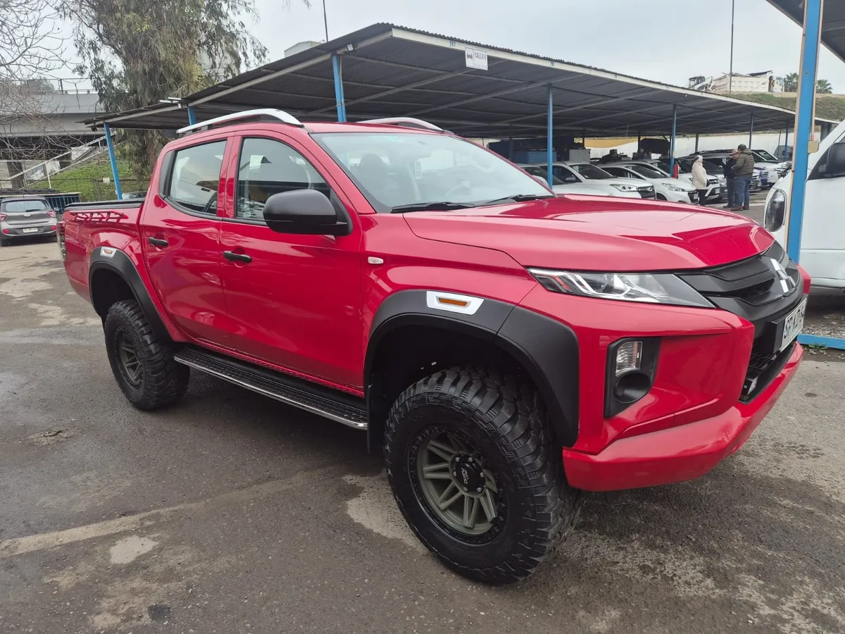 MITSUBISHI L200 Otra año 2023