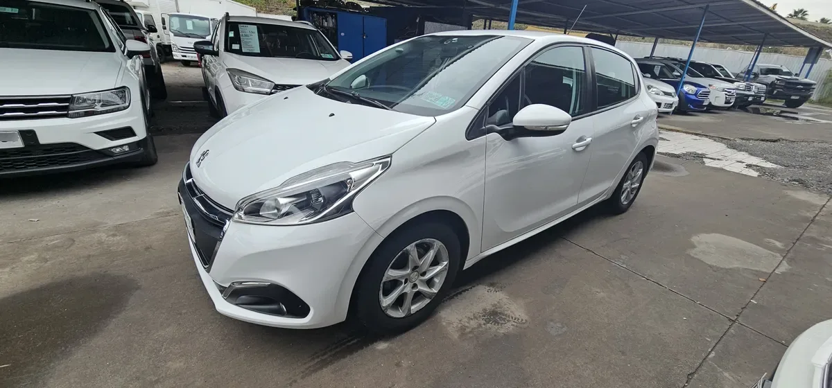 PEUGEOT 208 1.2 Active Pack Puretech E6 Mt año 2016