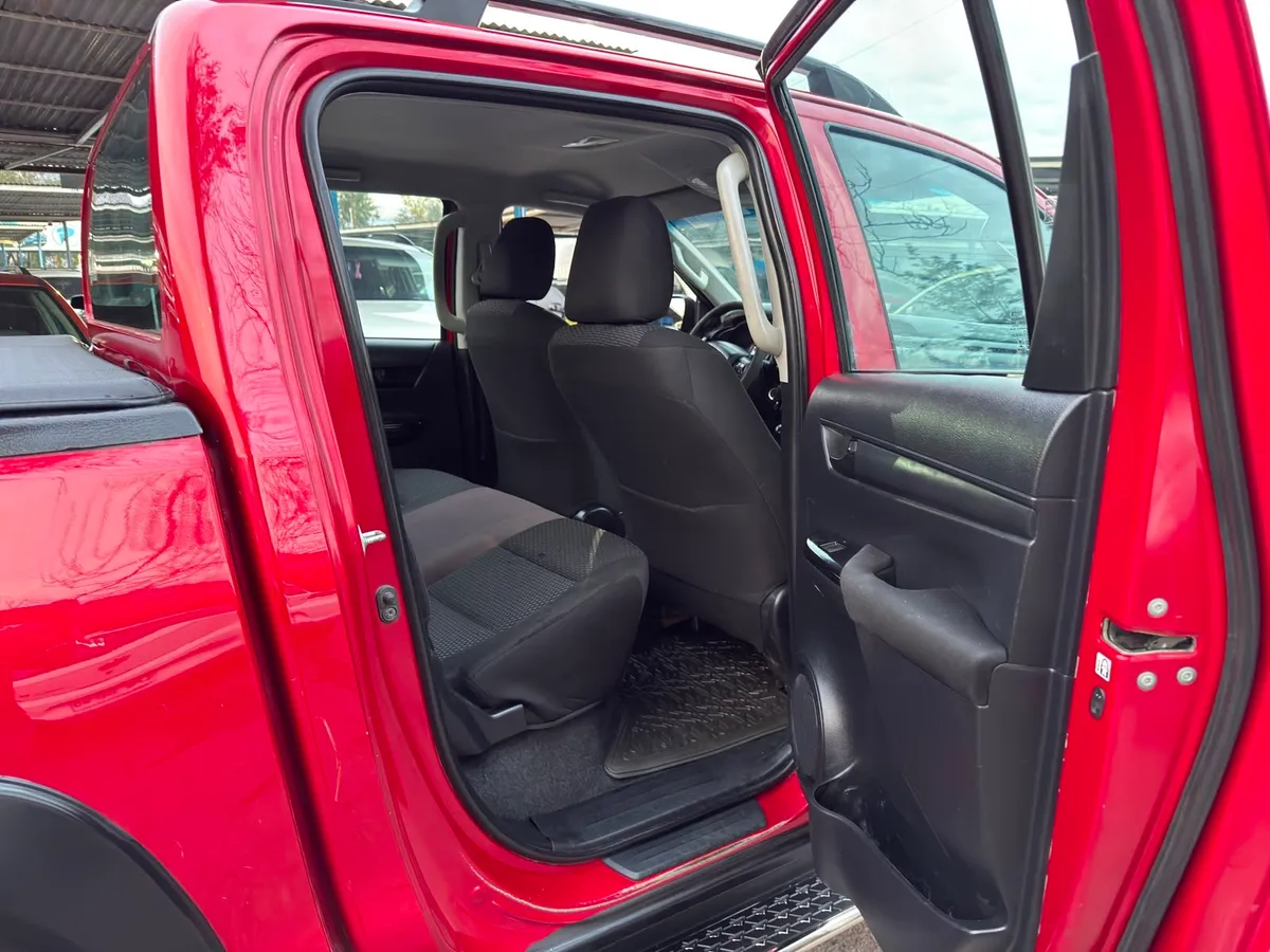 TOYOTA HILUX 2.4 Dx Mt Diesel año 2021