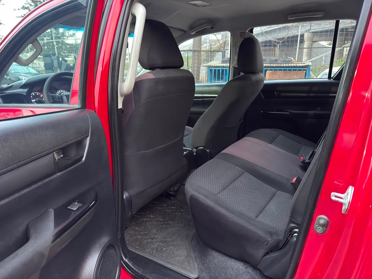 TOYOTA HILUX 2.4 Dx Mt Diesel año 2021