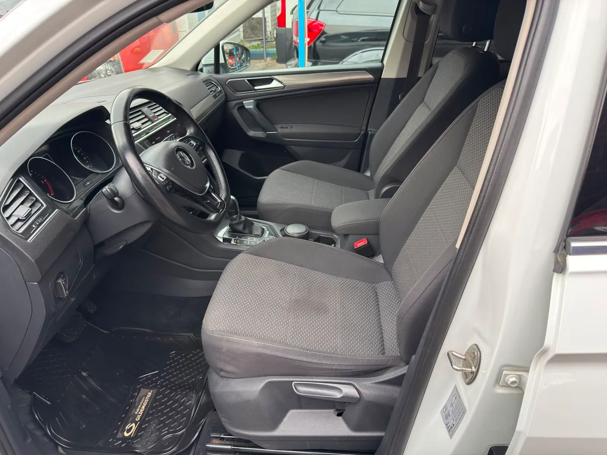 VOLKSWAGEN TIGUAN 2.0 Tdi Limited 4m 150hp At 4x4 Diesel año 2019