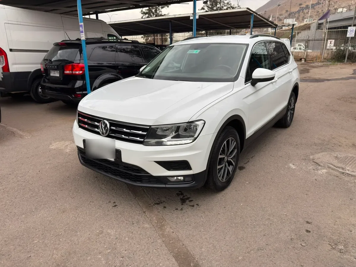VOLKSWAGEN TIGUAN 2.0 Tdi Limited 4m 150hp At 4x4 Diesel año 2019