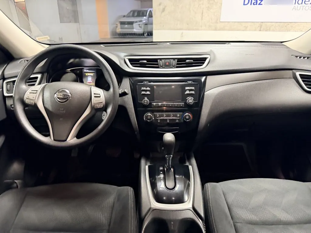 Nissan X-Trail 7 Pasajeros año 2018