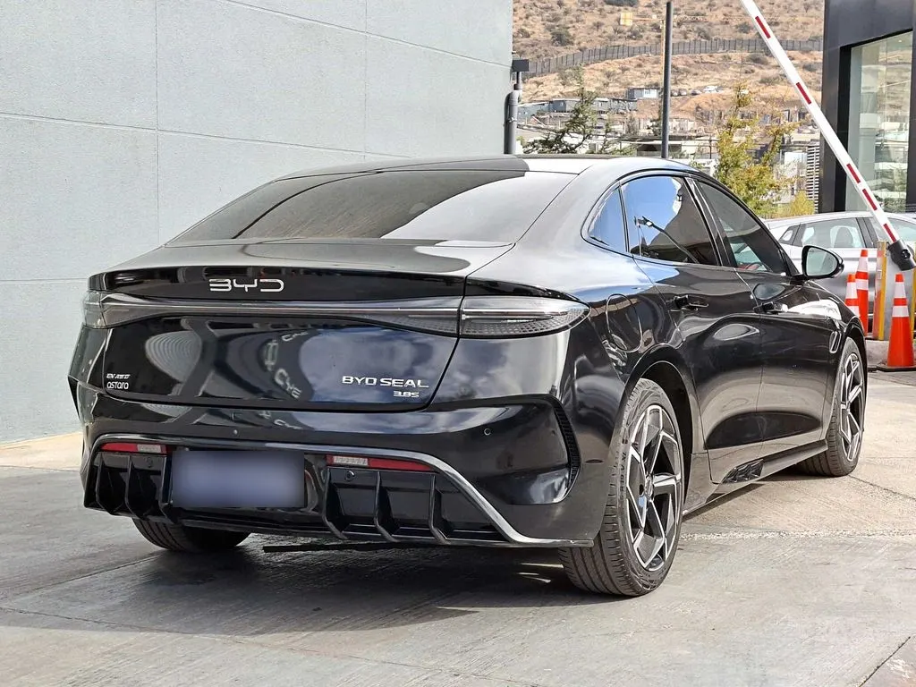 BYD Seal Ev Awd At 4p año 2024